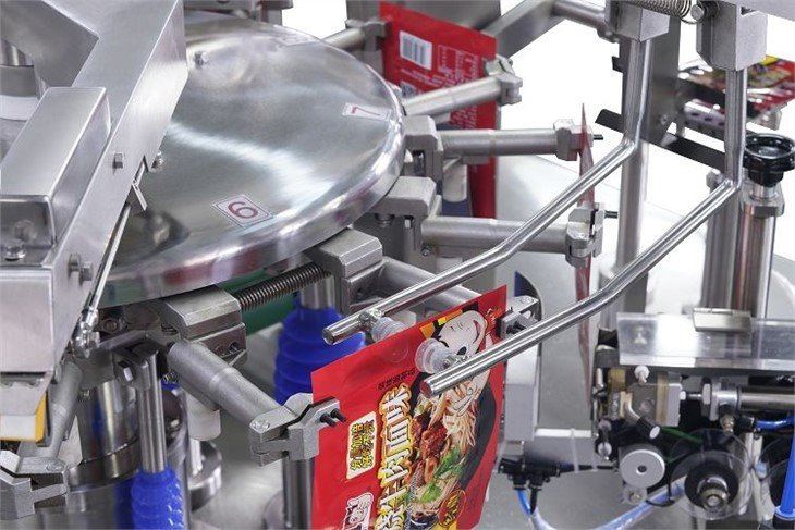 Automatic Bagging And Sealing Machine