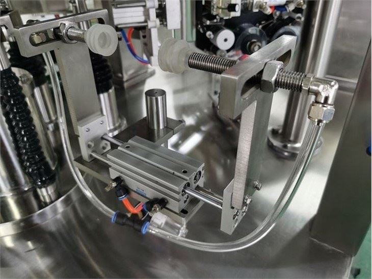 Standing Spout Pouch Packing Machine